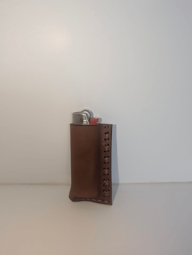 Etui à briquet.
