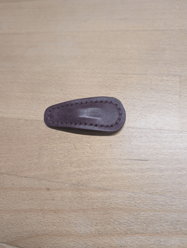 Barrette à cheveux clic clac.