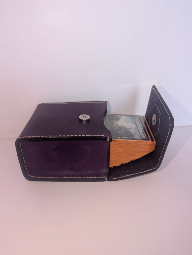 Boite pour deck Magic the gathering.