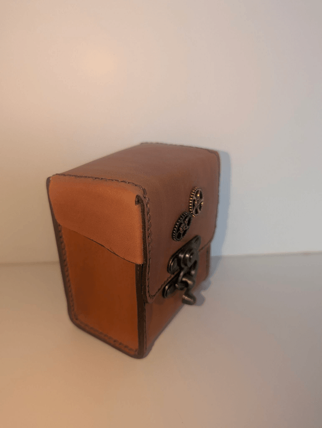 Boite pour deck Magic the gathering.