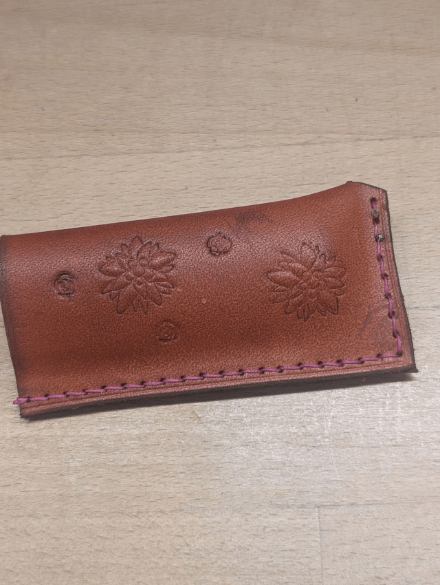Etui à briquet motif Edelweiss.