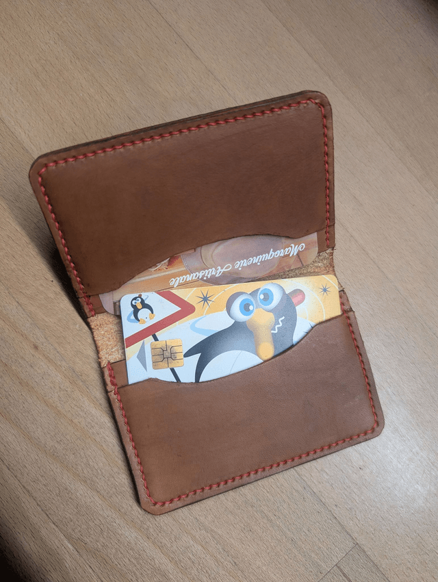 Porte carte 4 emplacements. 