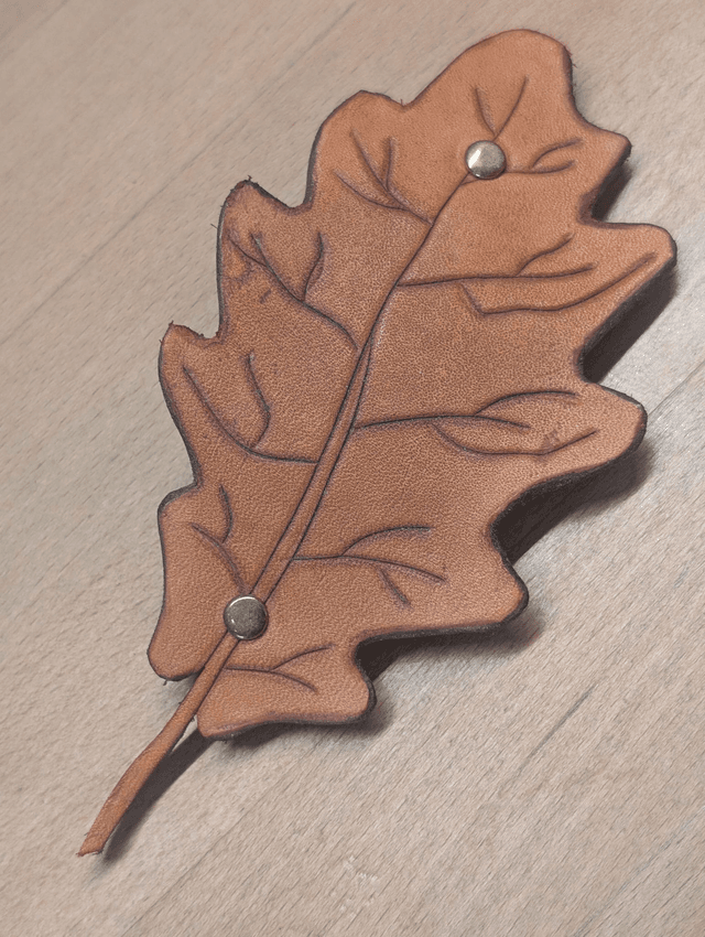 Barrette à cheveux à ressort Feuille de Chêne.