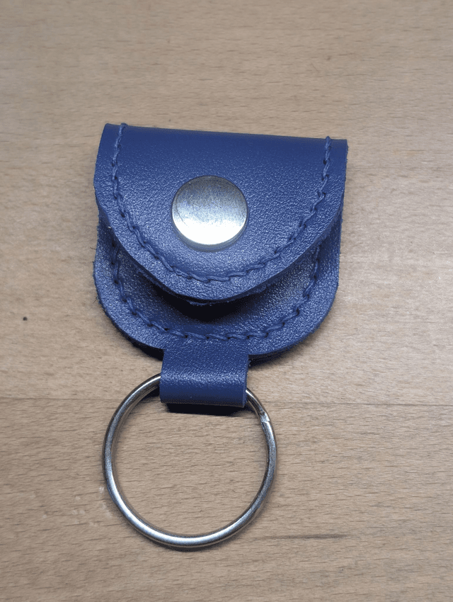 Porte-clé avec étui médiator.