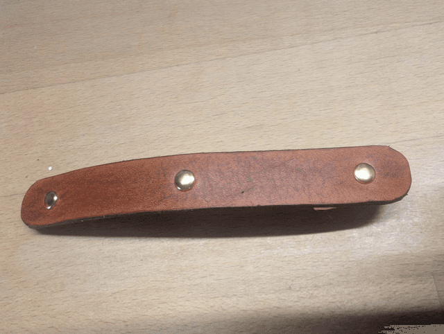 Barrette à cheveux.